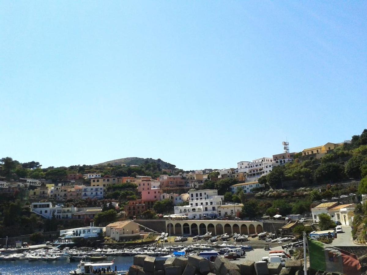 Appartamento Al Centro Di Ustica Isola di Ustica Eksteriør bilde